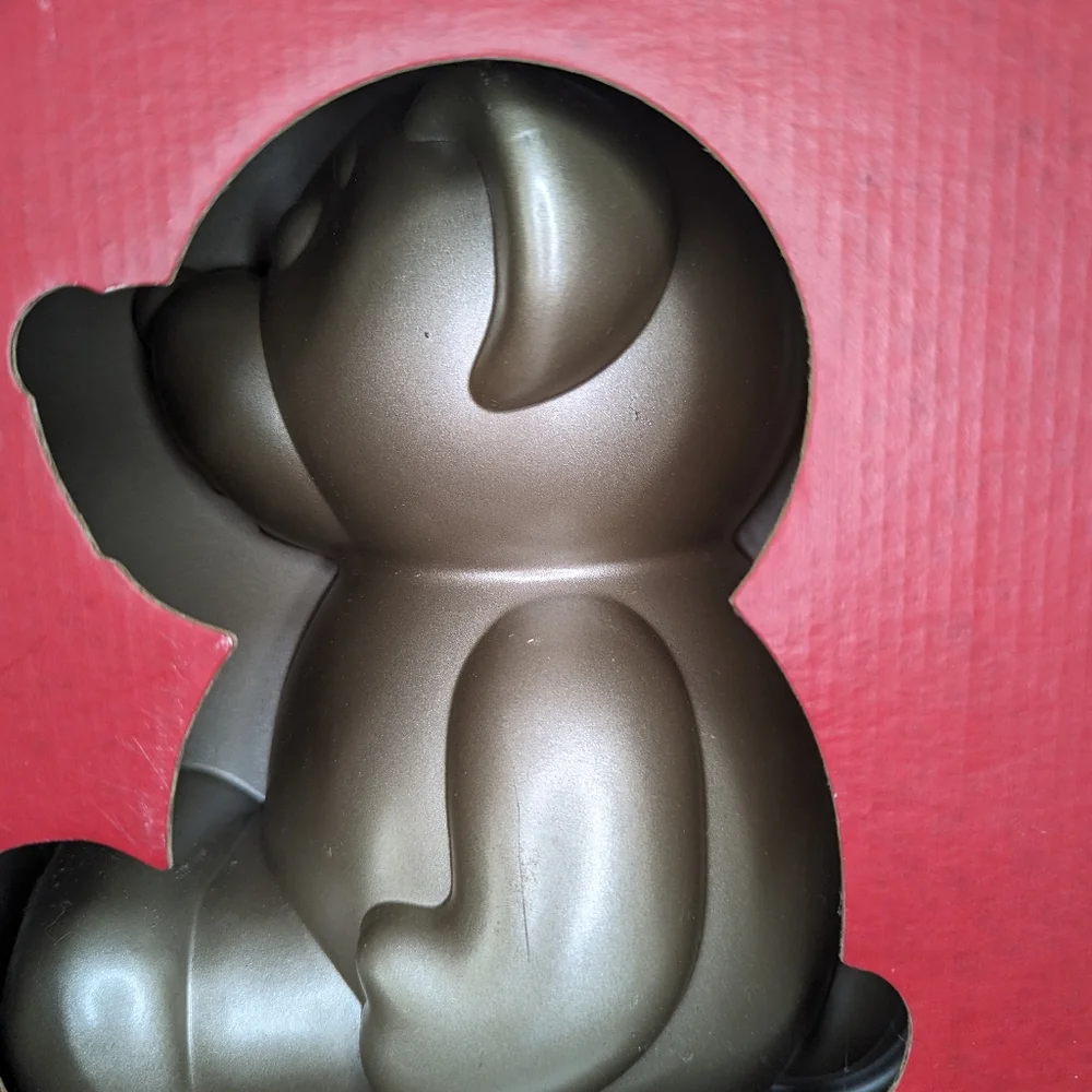 Williams Sonoma Build A Bear Cake Pan-New, Box Is Damaged